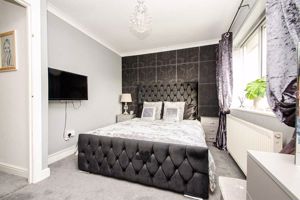 Photo 1- click for photo gallery